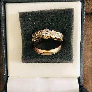 Size 8 engagement ring & wedding band gold and diamonds.